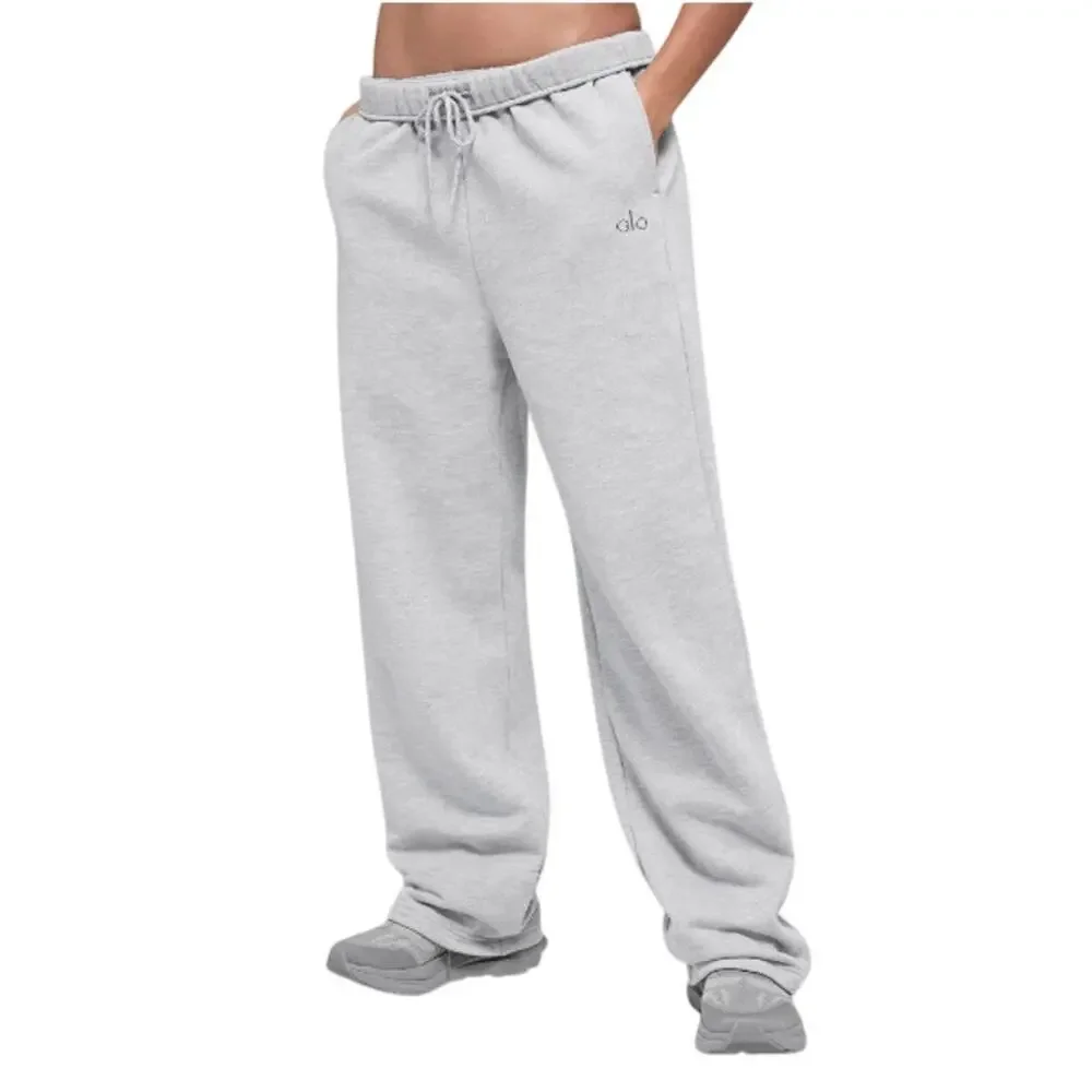 Alo Yoga Unisex Heather Gray Accolade Straight Leg Sweatpant Size M